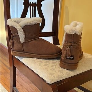 Brown Suede Fur-Lined Boots